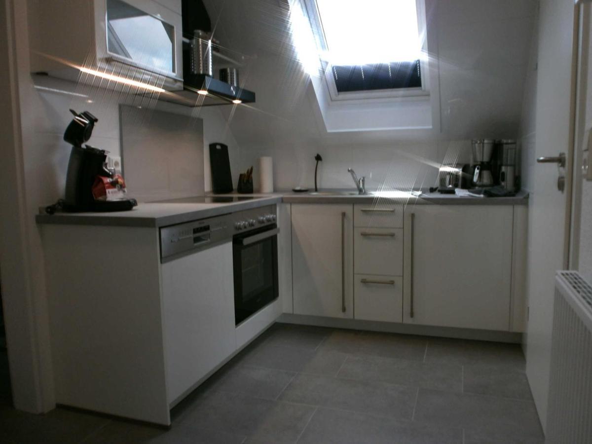 Nr 28 - Ferienwohnung Am Yachthafen Harlesiel Esterno foto
